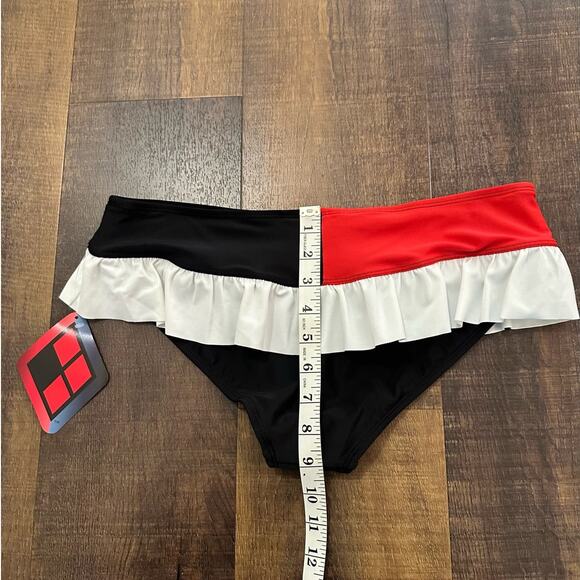 NWT DC Comics Harley Quinn Licensed Bikini Ruffled Swim Bottom Size Medium - Picture 6 of 9